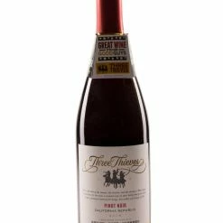 My Bottle Butler Three Thieves Pinot Noir